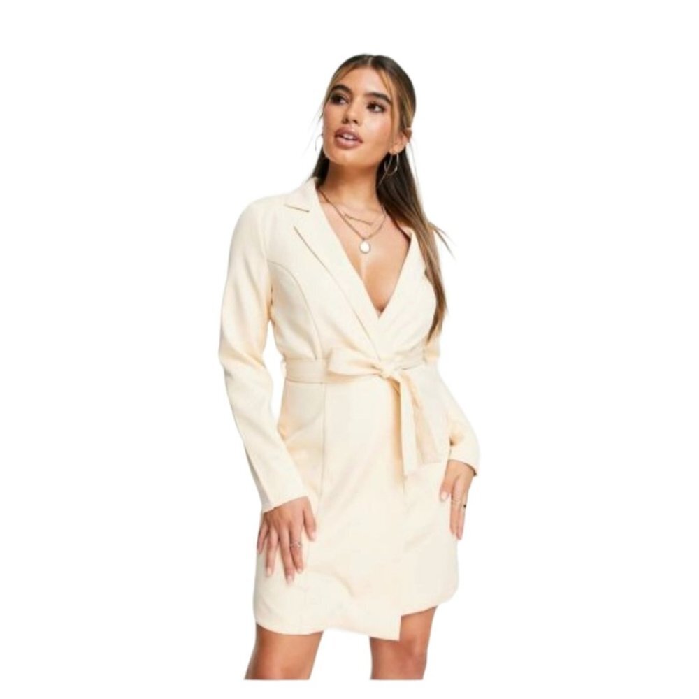 NWT Missguided Wrap Blazer Mini Dress In Cream Size US‎ 6